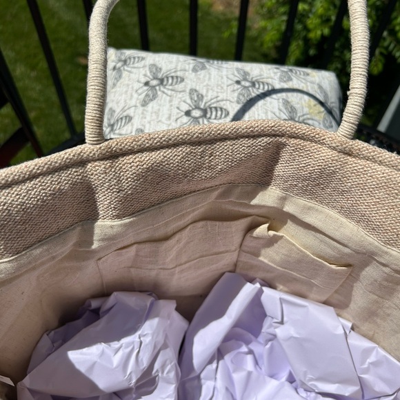 Viral Beaded Tote Bag Purse Strawberries Handcrafted in India NWT High Quality - Picture 8 of 10